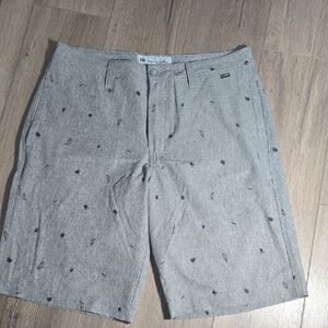 Travis Mathew Shorts Size 30